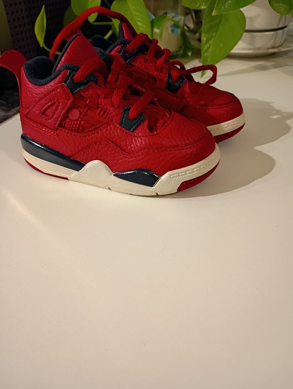 Jordan Kids Red and Navy Low-Top Sneakers